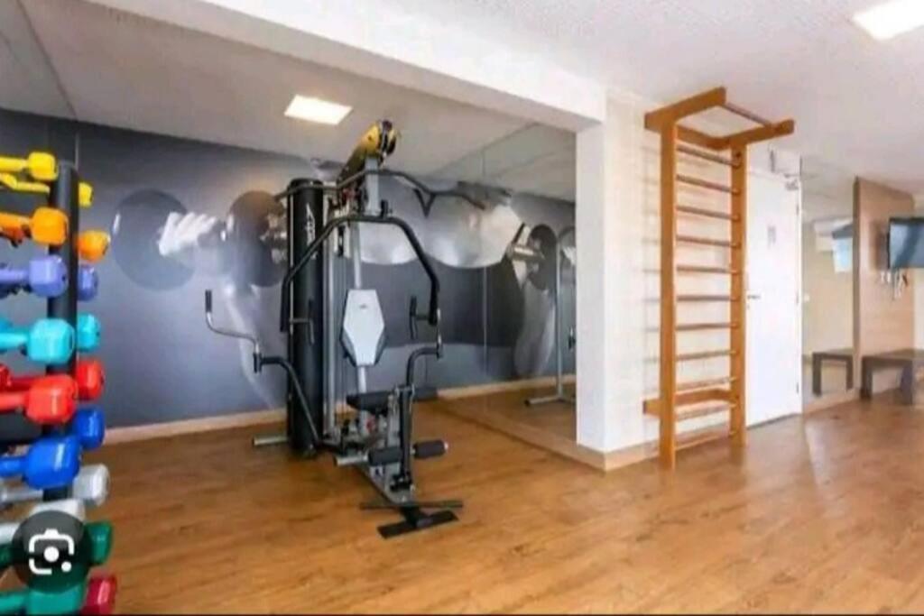 Apartamento Black House Com Garagem Gratuita, Piscina, Ao Lado Do Metro E 25 De Marco *
